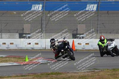 media/Nov-26-2022-Fastrack Riders (Sat) [[b001e85eef]]/Level 1/Session 3 Outside Turn 9/